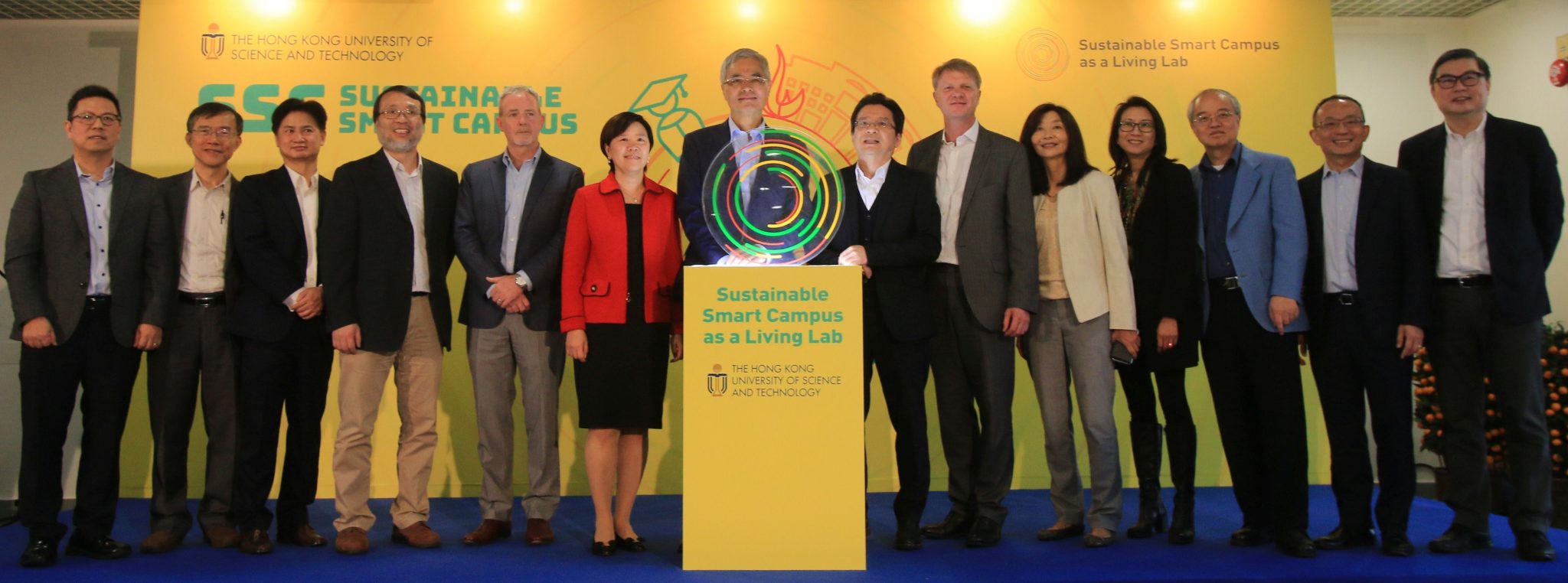 From left: Director of HKUST’s GREAT Smart Cities Center Prof. LO Hong-Kam, Associate Vice-President for Knowledge Transfer and Dean of HKUST Fok Ying Tung Graduate School Prof. Enboa WU, Associate Vice-President for Research & Development Prof. Charles NG, Director of Interdisciplinary Programs Office and Acting Dean of Students Prof. King CHOW, Head of HKUST’s Sustainability Unit Mr. Davis BOOKHART, Vice-President for Research & Development Prof. Nancy IP, President Prof. Wei SHYY, Acting Provost Prof. PO