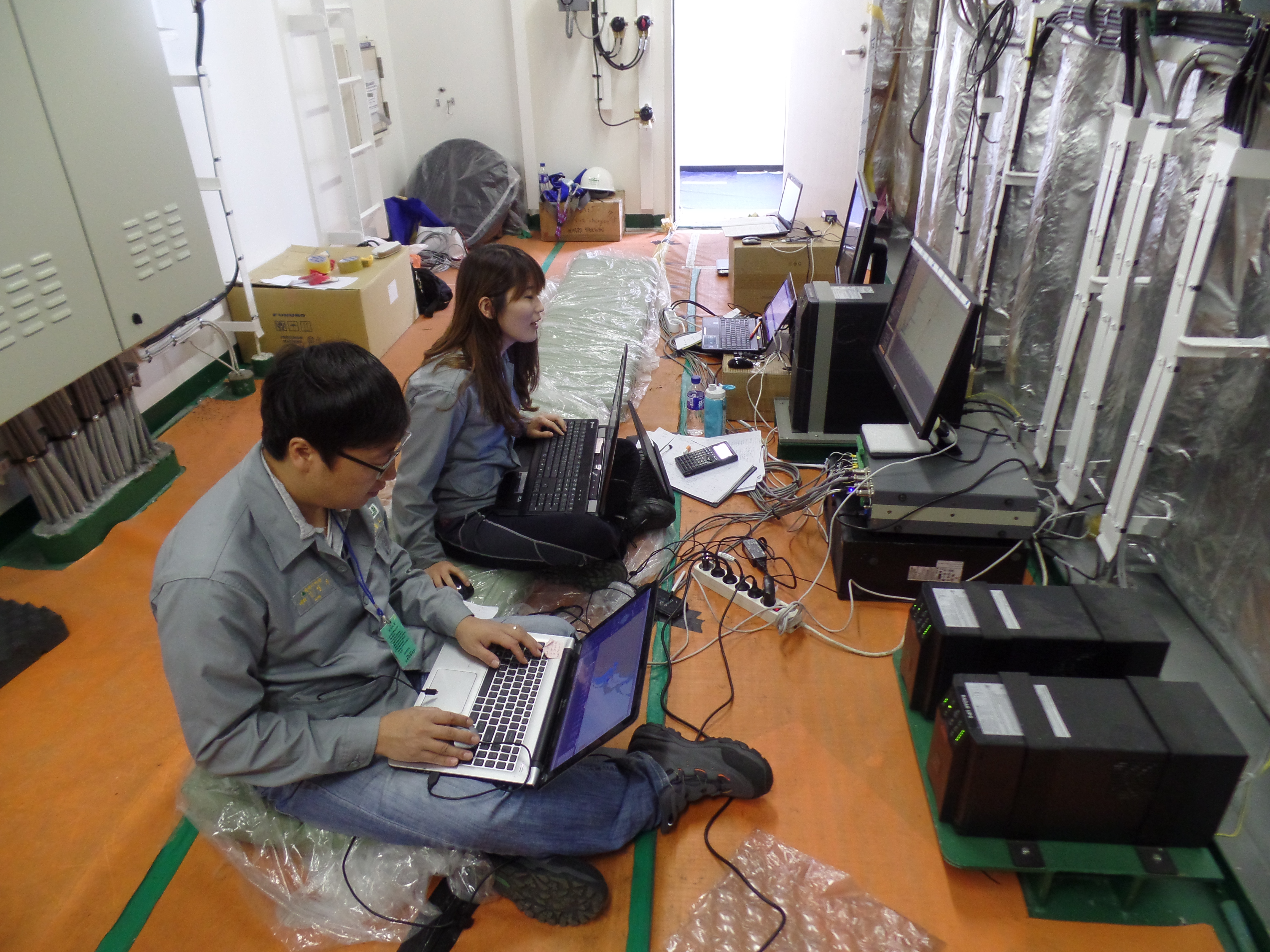 2014年，金多贞忙于研发和测试一套轮船防撞系统。此系统其后取得专利。