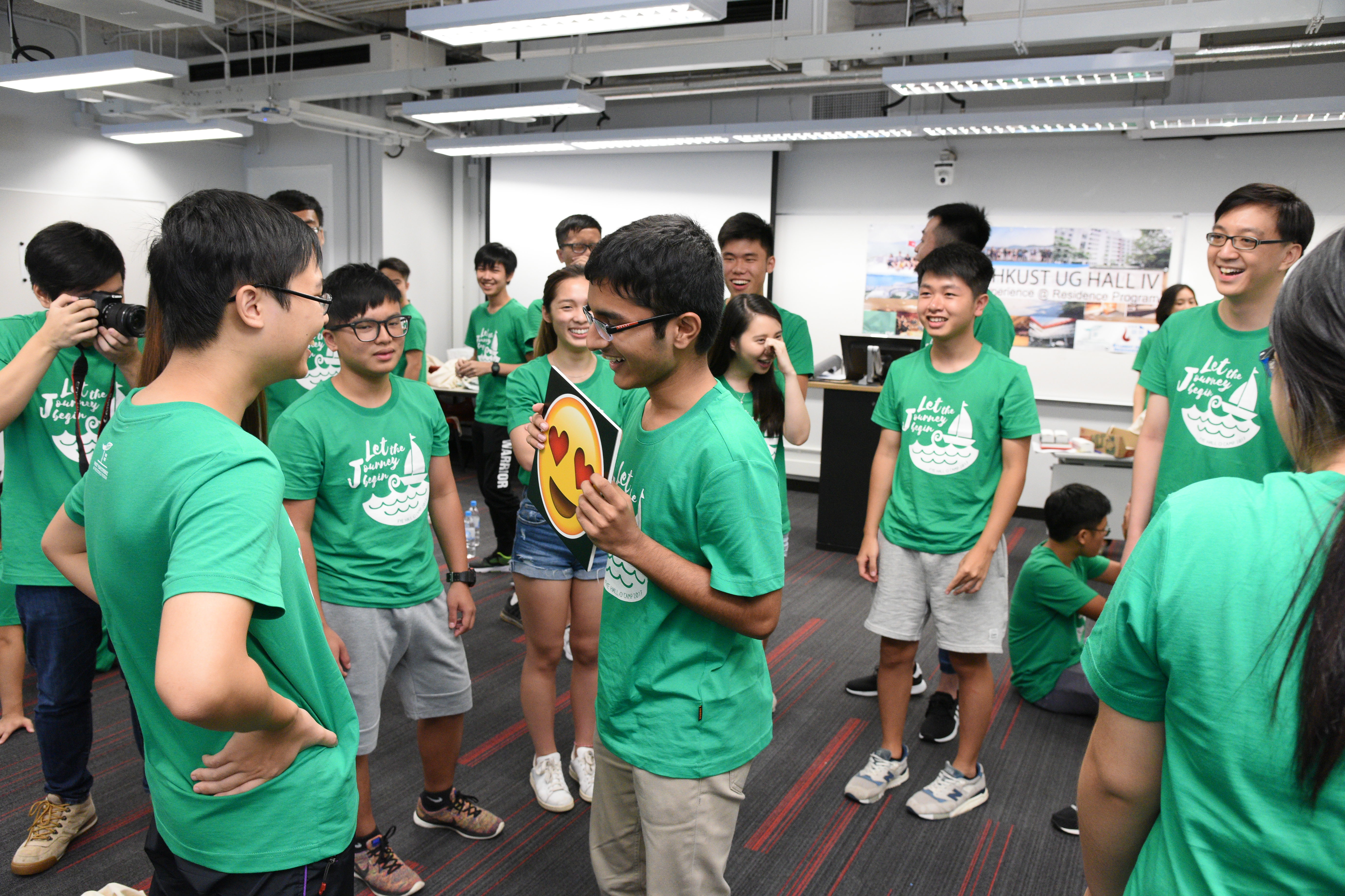  First-year students get to know each other through mass games.