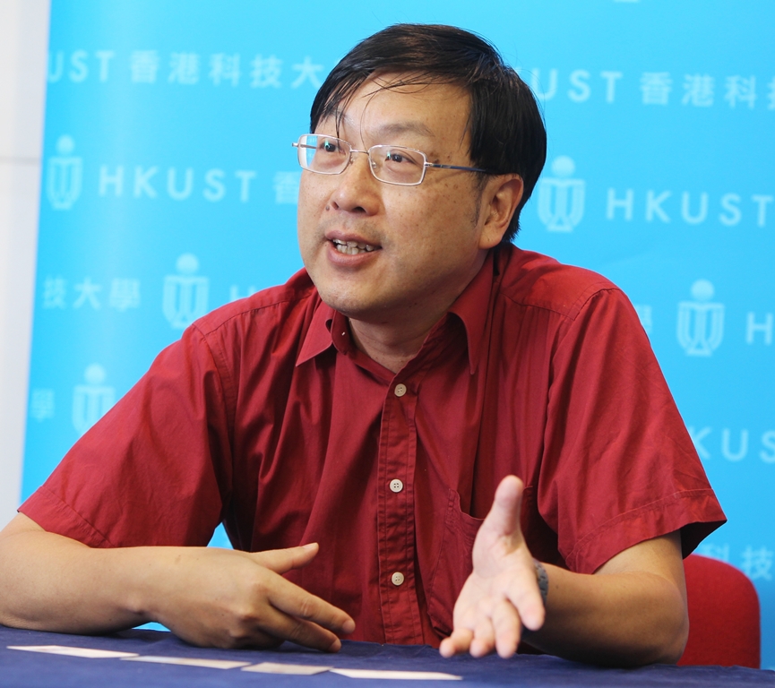  Prof. Tai-kai Ng stresses that this Hong Kong's first dual program pilot scheme will create a win-win-win situation for HKUST, participating secondary schools and gifted students.