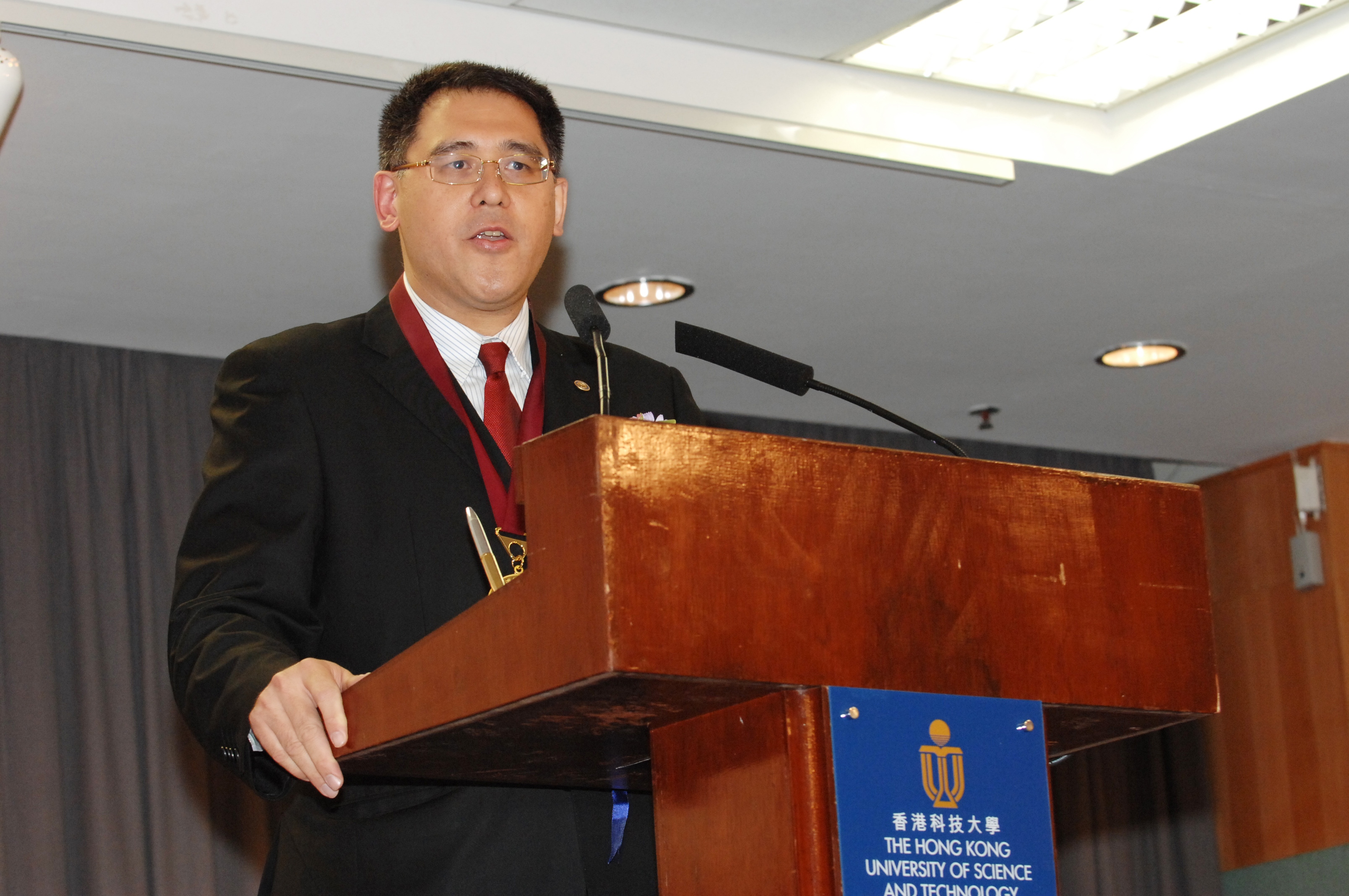 Mr Lester Garson Huang	