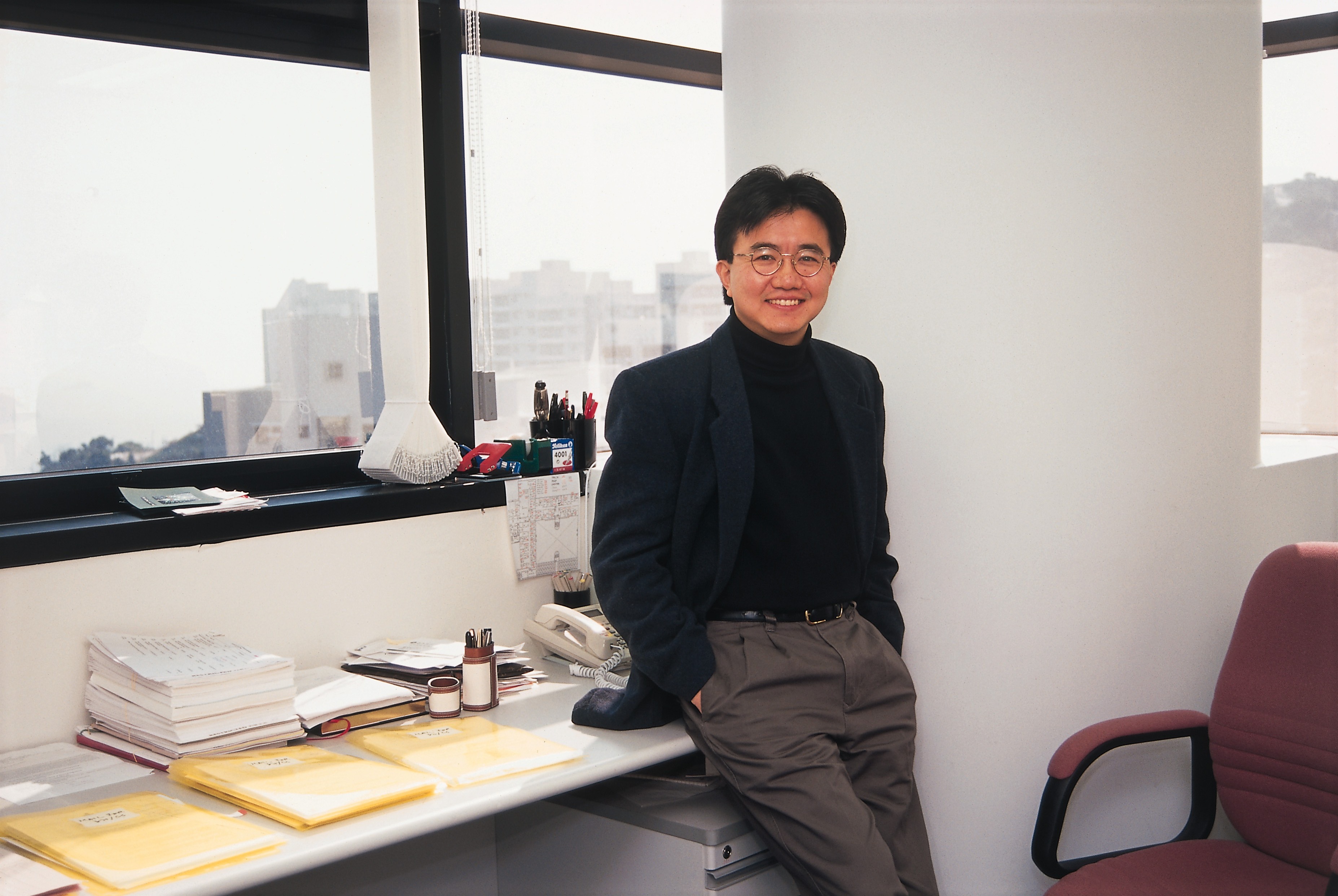Prof Roland Chin	
