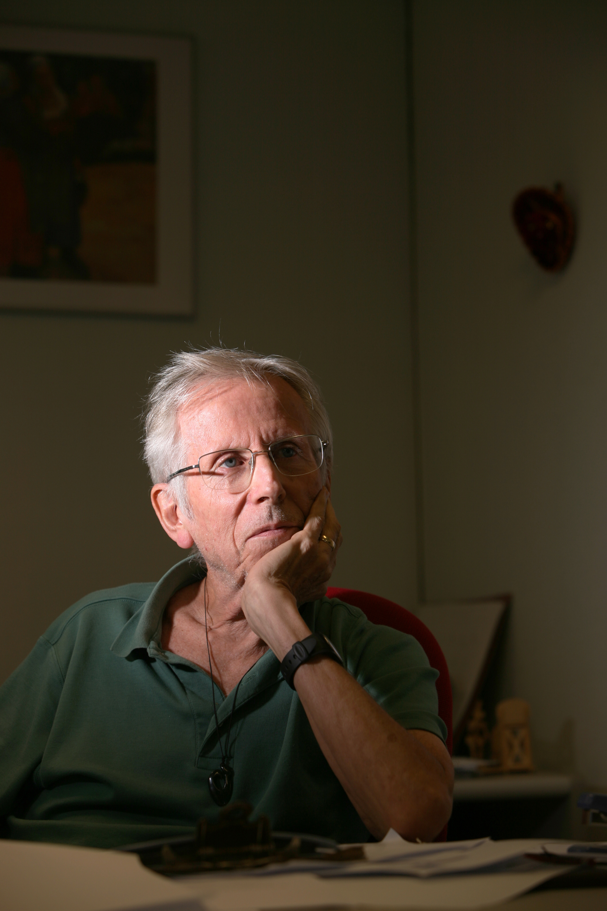 Prof Robert Wyer	