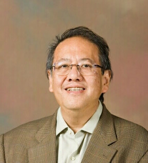 李 中 清 教 授	