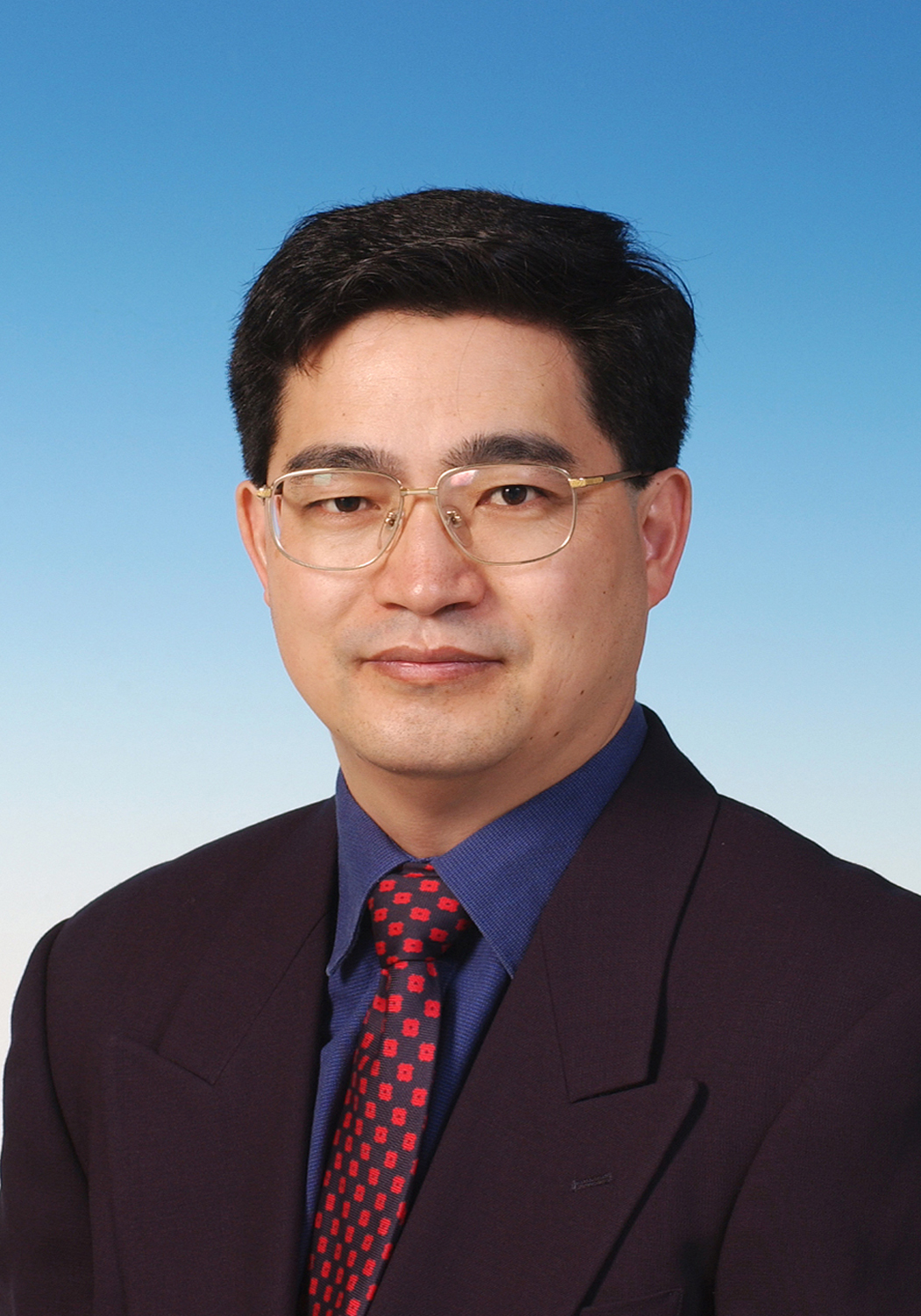 陈 国 华	