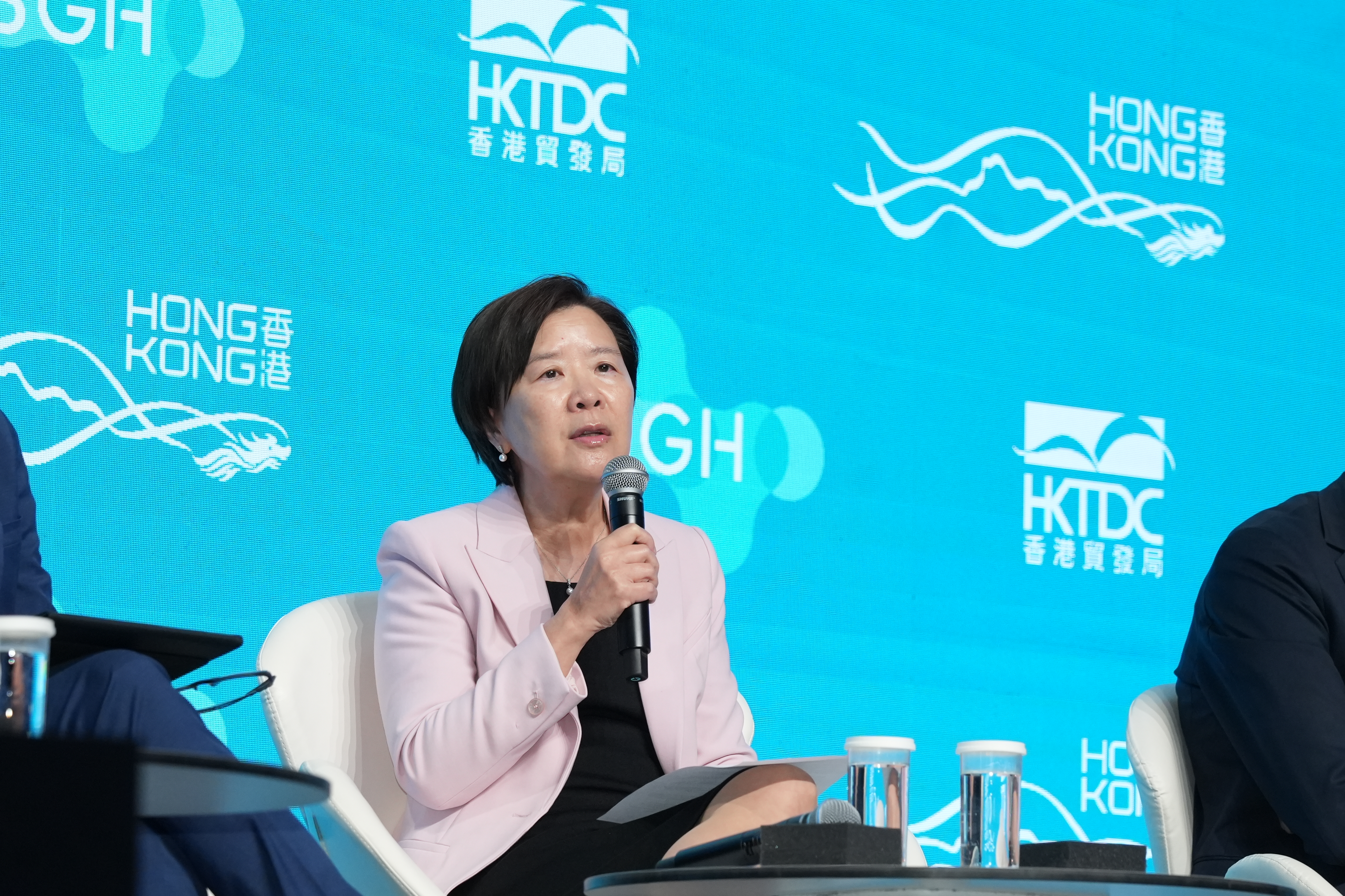 科大校长叶玉如教授强调大学在拓阔医疗知识及培育未来专业人才中扮演的关键角色。