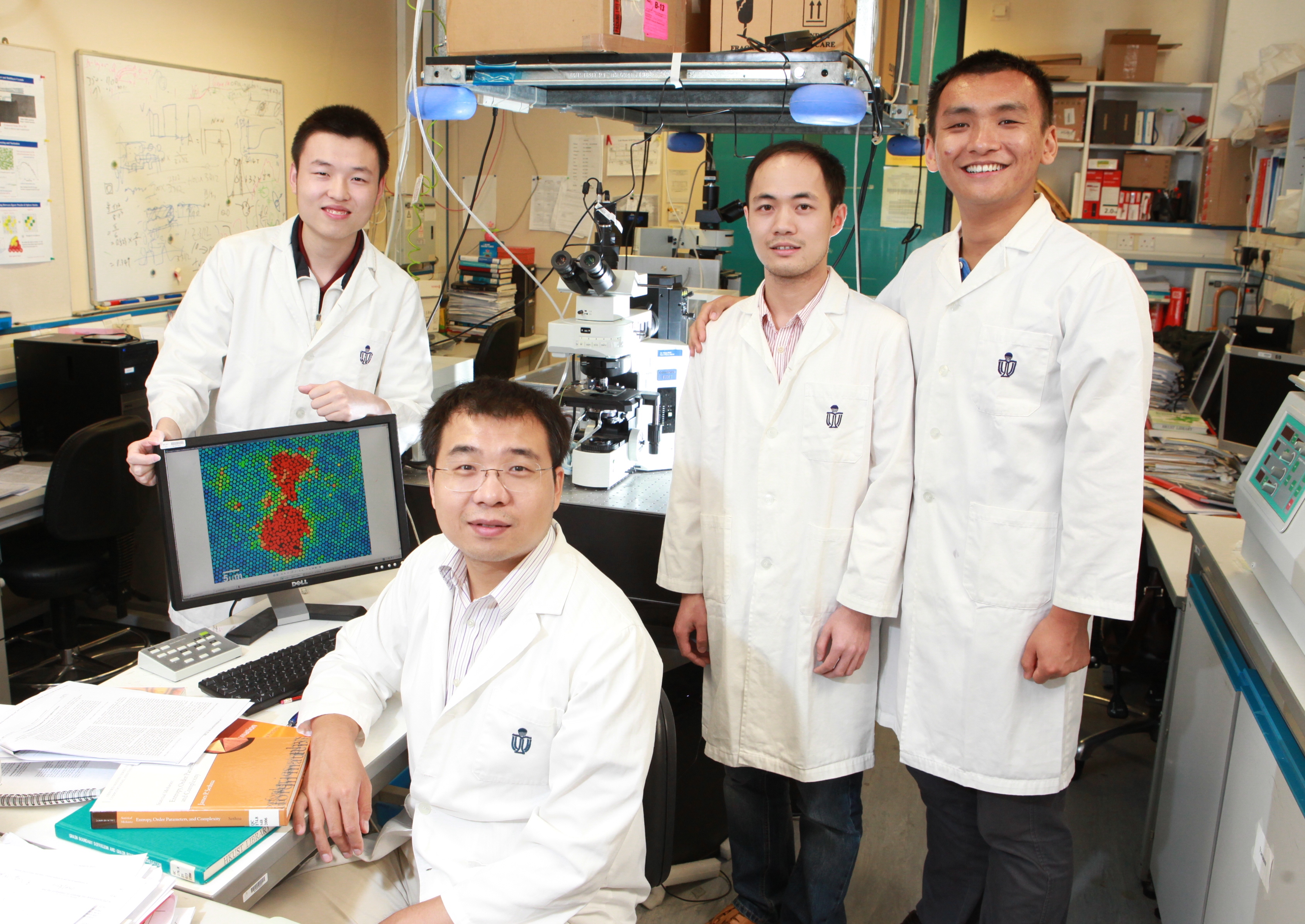 科大研究团队首次实现在单粒子尺度上直接观测晶体的均匀熔化。