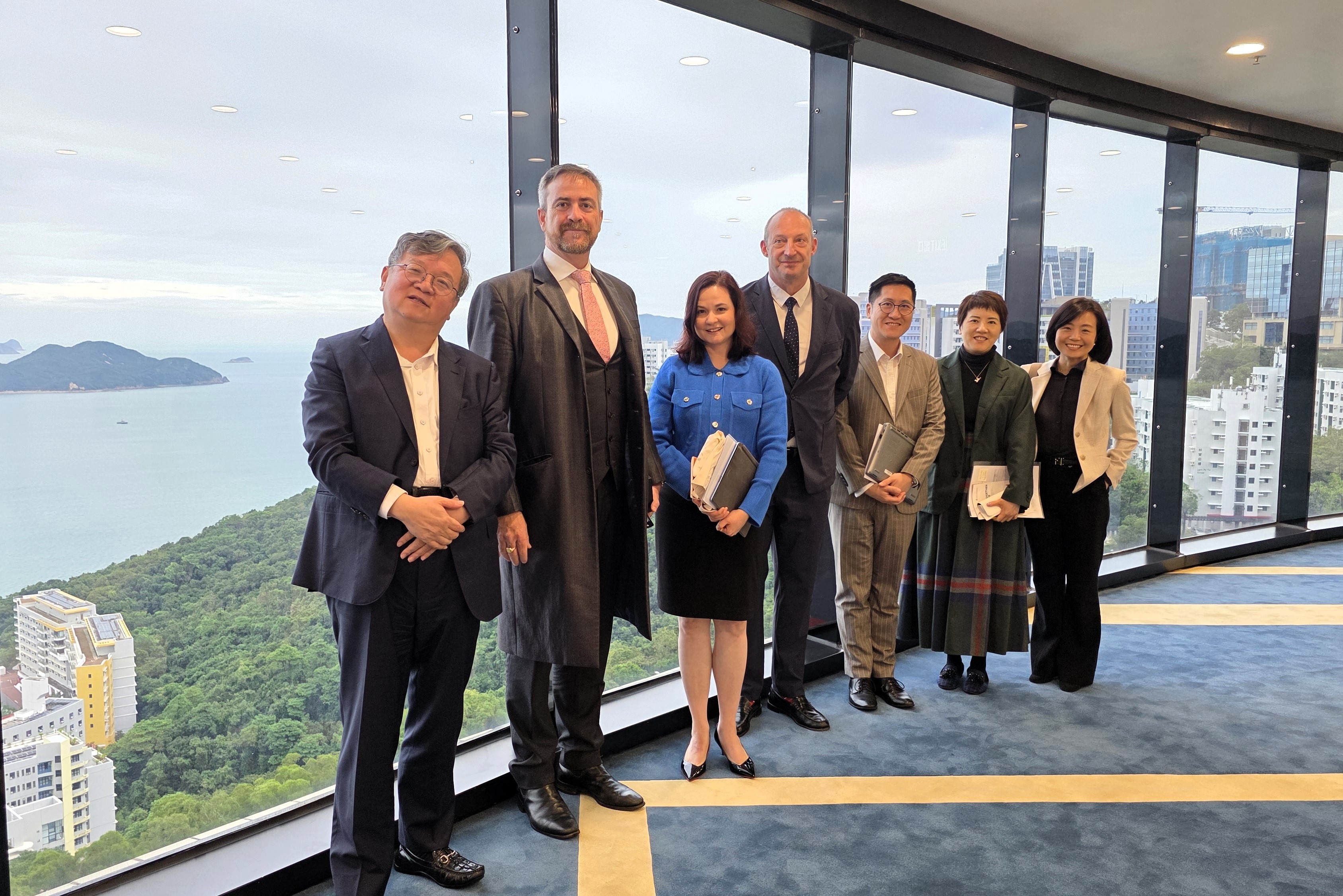 悉尼新南威爾士大學代表團參觀科大觀景台。