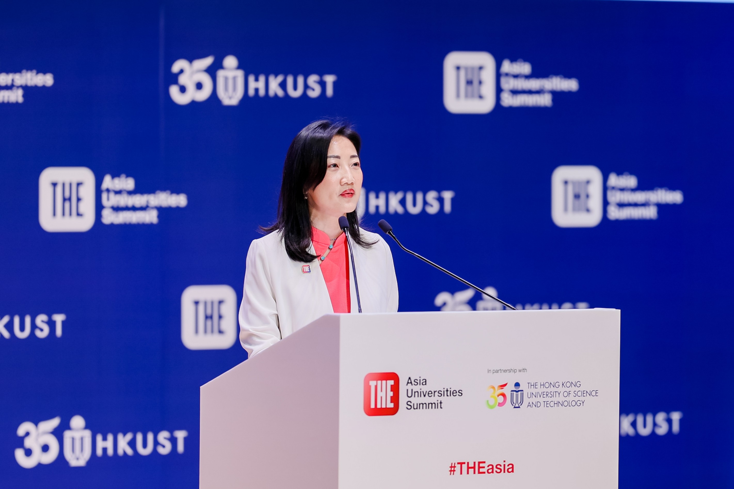 THE亞太區總裁林美美在致辭中闡述高等教育的變革力量，並回顧亞洲院校的迅速崛起 。