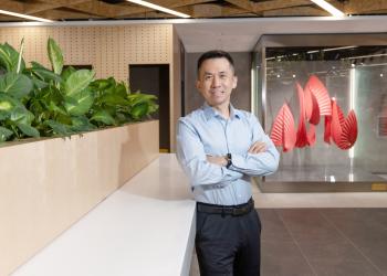 Prof. ZHANG Jiheng Commits to Development of Hong Kong’s Smart Hub Prof. ZHANG Jiheng Commits to Development of Hong Kong’s Smart Hub