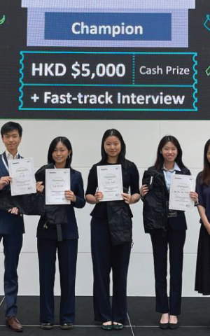Rex LI (Best Presenter Award), Chelsea LIANG, Sani LING, and Jasmine WAI